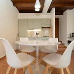 דירה Bright With Private Garage צ'רנוביו