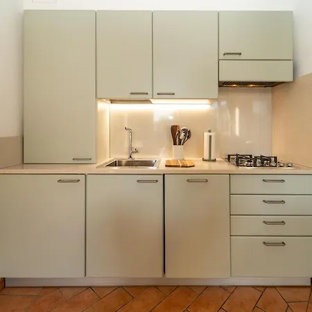 Bright With Private Garage Appartement