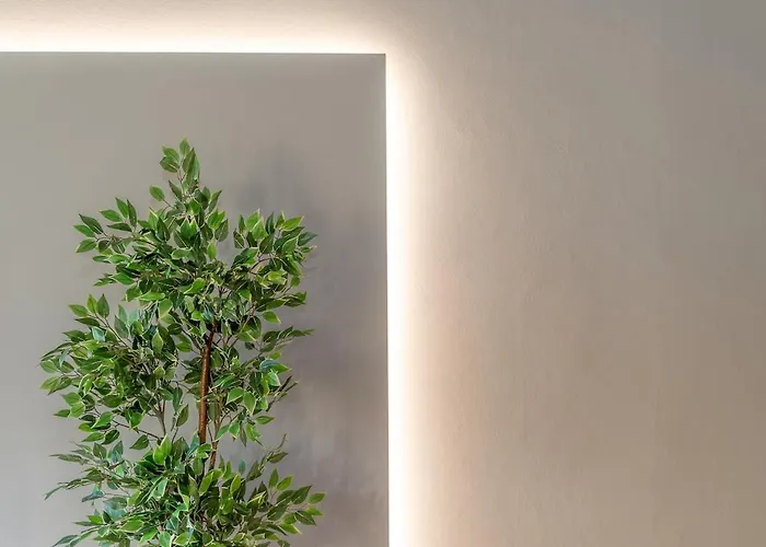 Bright With Private Garage Apartman *