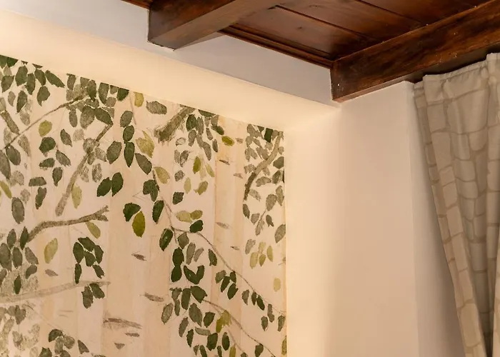 Bright With Private Garage Apartment Cernobbio