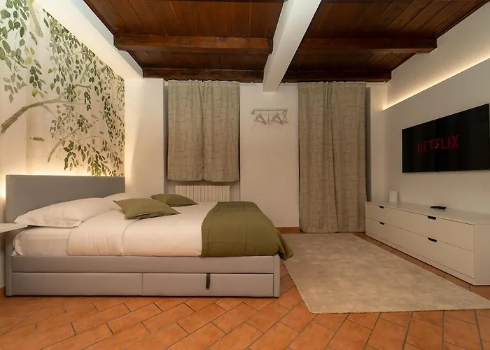 Bright With Private Garage Apartman Cernobbio