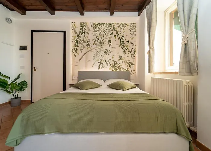 Bright With Private Garage * Cernobbio