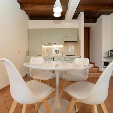 Apartamento Bright With Private Garage Cernobbio